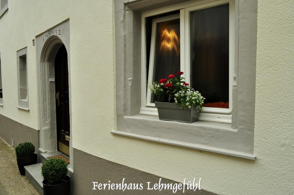 Lehmgefuehl, Design Vier, La Petite Maison Trier Exterior photo